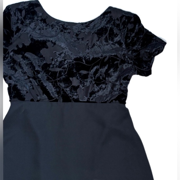 Vintage Black Velvet Blend Dress Small Medium Whimsigoth Dark Romance Goth Core - Picture 2 of 5